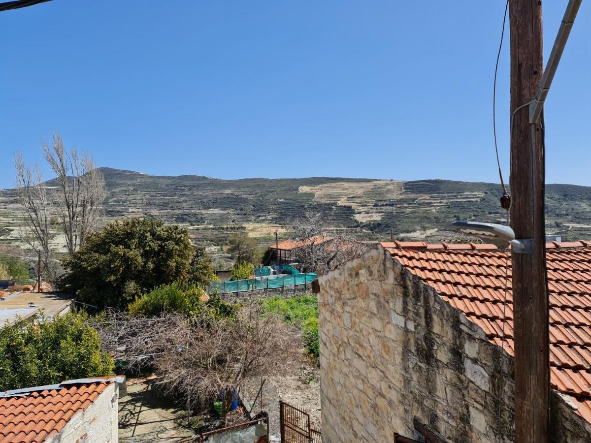 Kassandras Place In Village Όμοδος