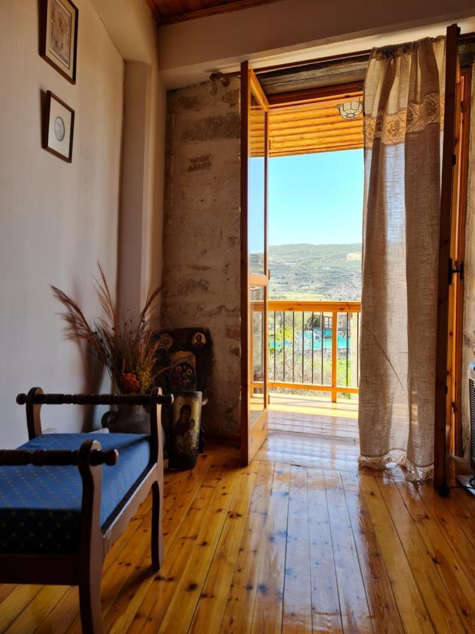 Kassandras Place In Village Όμοδος
